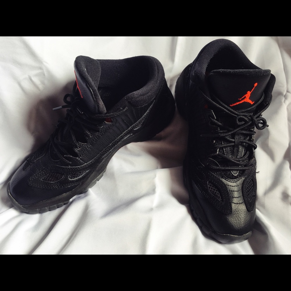 Air Jordan Referee 11